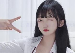 精选Aram(아람)：居家COS，沙发上也能演绎大片！