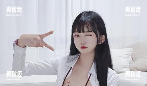 精选Aram(아람)：居家COS，沙发上也能演绎大片！