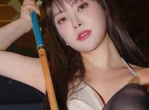 哇，在线高清！Dami(퀸다미)的圣诞雪夜锦礼，打破了我对节日拍照的认知！
