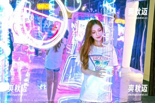 Feilin嗲囡囡 - 流氓小巫女的比基尼插曲合集，可下载的壁纸巡礼