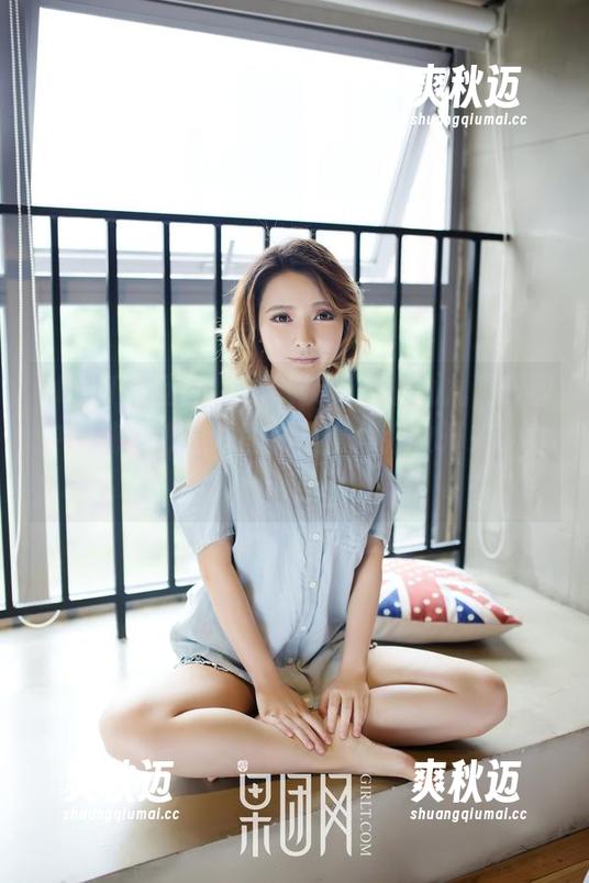GIRLT果团网 - 难以抗拒的小九九，原图中清纯的气息从图册里慢慢弥散开来，真治愈。