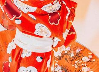 GIRLT果团网 – 王婉悠的红裙：一场关于资源和色彩的小跑