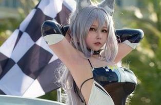 每次看到KANEKO_咔喵的濑明日奈女仆写真集，脑海里都是原图的画面啊