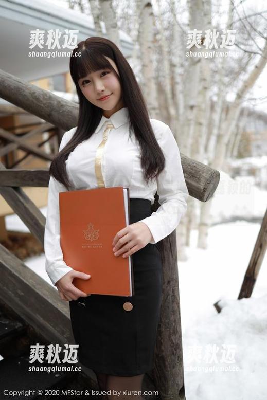 MFStar模范学院 - 在线冒泡！何嘉颖的美图，从御姐变身女王了？