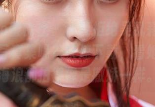 MiiTao蜜桃社 – 谁能拒绝吴凯莉Kelly的海边写真集呢？快速下载，看她怎样把海浪都拍得像是撒娇一样。