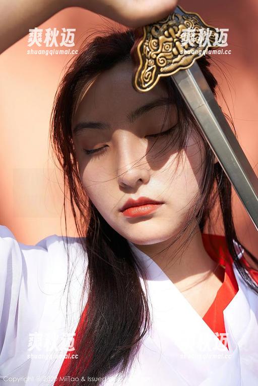 MiiTao蜜桃社 - 有事没事看服装，反正米琪MIKI的免费制服图片没准能撩到你。