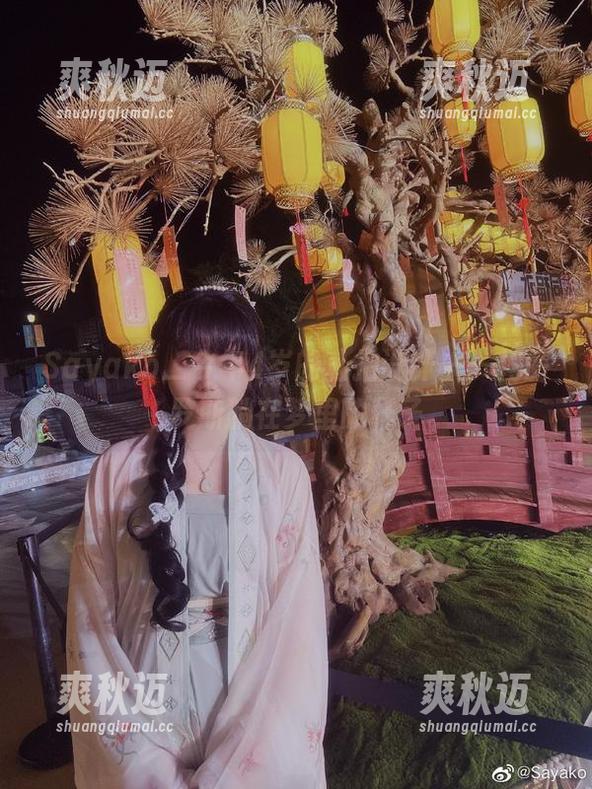 Sayako＿今年4岁的私拍设计——玛丽罗斯躺在梦里的样子