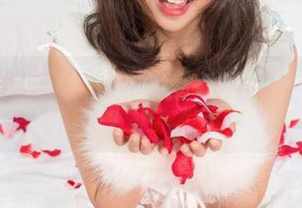 UGirls尤果网 – 当“夏倪可ella”遇上天台：资源太亮，眼睛不够用！