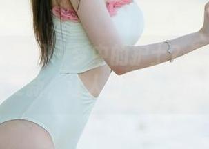 UGirls尤果网 – 梦中的护士？谭晓彤的最新套图更新，让人出神发呆的那种！