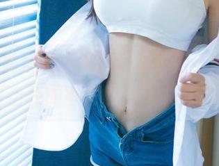 UGirls尤果网 – 短裙写真更新，韩沫瑜再次打击我的审美自信，太美了吧！