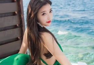 XIAOYU语画界 – 每一件小尤奈的定制毛衣都在低声对我说：“你只需欣赏就好。”
