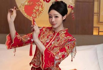 Xiuren秀人网 – 精选集：林文文在连衣裙的轻盈中舞动，注意，这里没有重力。