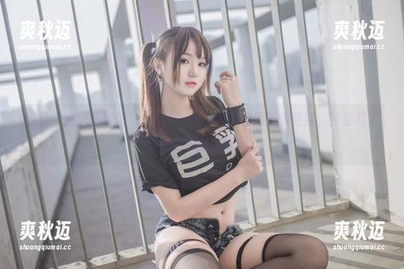 观看“索尼子旗袍”，已被Yoko宅夏的细节惊艳到，特意写了封信给我的消费卡。