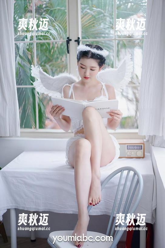 YouMi尤蜜荟 - 写真集里的H杯陈若初，居家里神游的那种状态