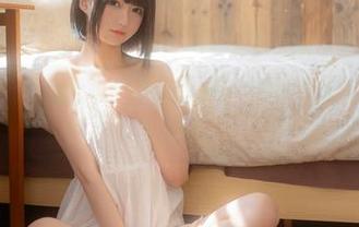 观看nagisa魔物喵的瑜伽，建议先喝杯水！下载链接请随意。