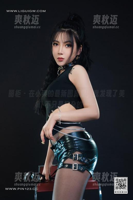 丽柜-小爽 丽柜 - 在小爽的最新图库里,我发现了美仆不只是打杂的……