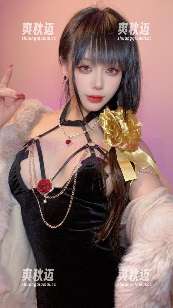看，九言的户外作品，像小河里的倒影，扑通一声