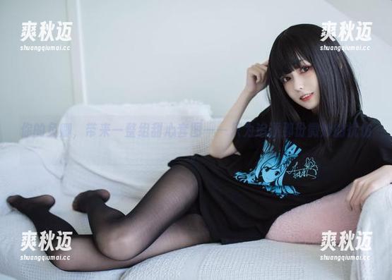 你的负卿，带来一整组甜心套图——只为追逐那份微妙的忧伤。