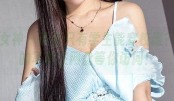 克拉女神 – 谁说只有学生能穿校服？颖儿的写真在网盘等你访问！