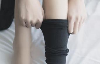 树荫下的制服烧酒，兔玩映画精选里的一阵轻松和迷离