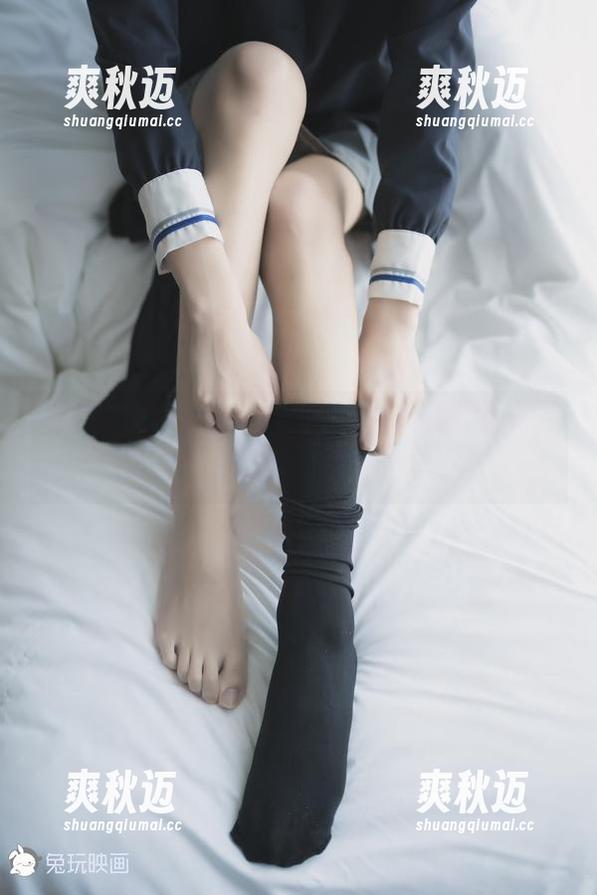 树荫下的制服烧酒，兔玩映画精选里的一阵轻松和迷离