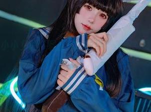 只想说，咬人小小兔的“碧蓝航线华甲”美图，没下载都是脑袋进水了。
