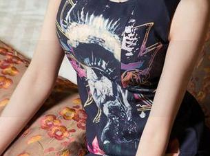 头条女神 – 从未见过的浴缸潮流，娜依灵儿的作品真让人想多看两眼。