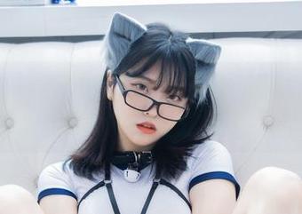 短裙这码事，抛去修饰——宋哈娜(송하나)的原图直击