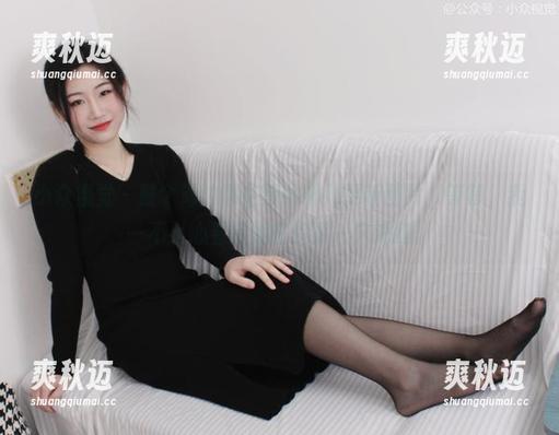 小众视觉-小琳儿 小众视觉 - 整个海边都在等小琳儿更新图片,等等,我一不小心看到她在追逐一只海鸥。