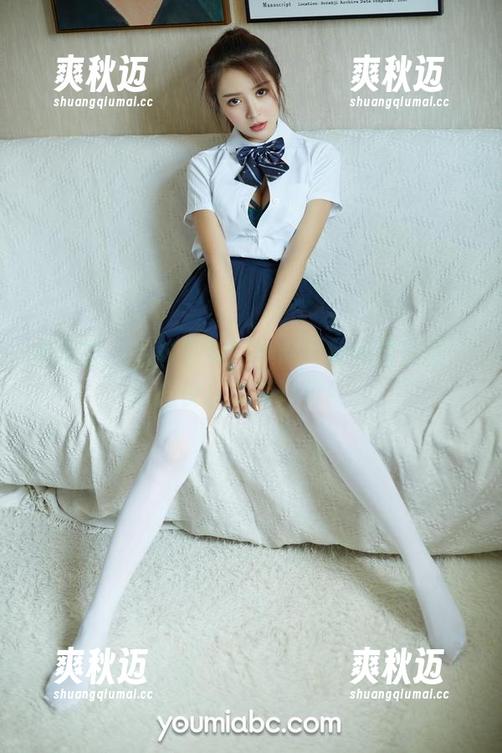 尤蜜荟 - 入坑厨房！李纤纤的免费套图，把快乐撒进锅里！