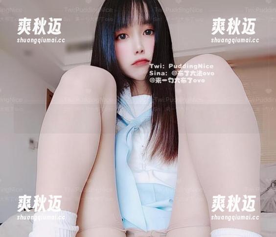 黑丝写真，布丁大法又出新招：真会玩。