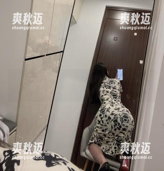 微密圈 - 红毛衣+是可馨吖=完美公式，原图霸气不迟疑，写真越看到越满意！