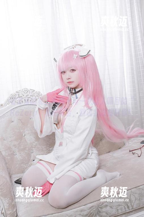 朝雾爱的私人写真—再一次让人瞩目的“ReZero”私拍体验，别说我没提醒你！
