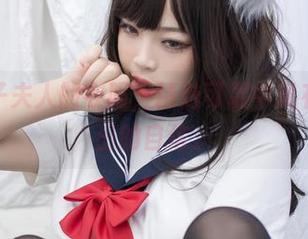 套上杏子夫人的衣服，精选可畏中竟有种说不出的自信。