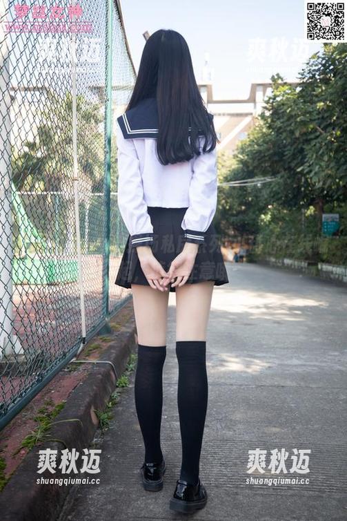 梦丝女神 - 玥玥操场私房系列-小甜心在线崛起，值得注意哦