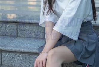 梦丝女神 – 再次看莹仙女的PINK图包，脑子里满是‘要是我也那么美’的无力感。