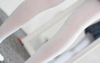 森萝财团 – 不可思议的搭配？吸吸的露背毛衣和油亮咖啡丝绫套图，下载看吧