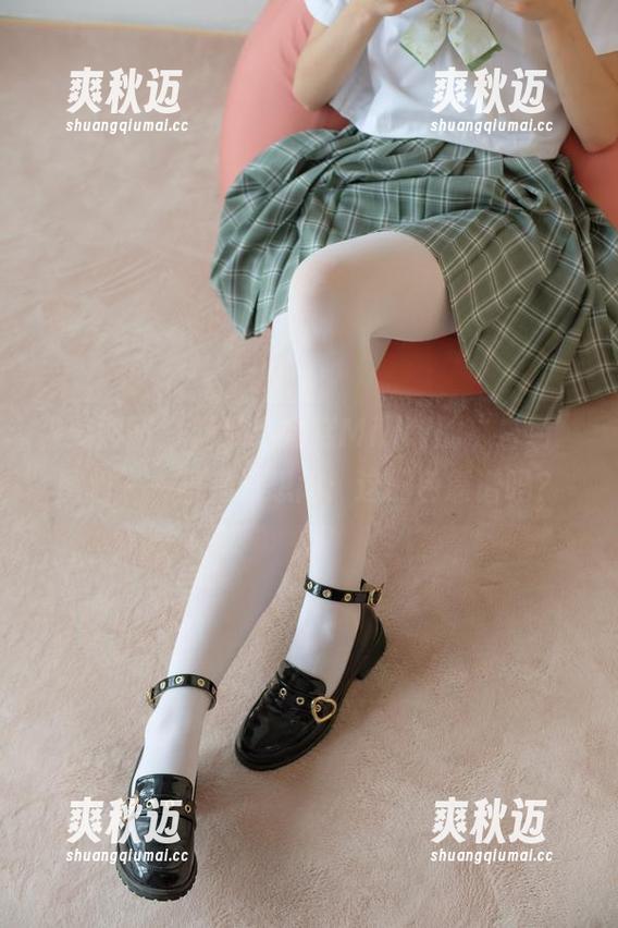 森萝财团-小奶糕Milky 森萝财团 - 精选小奶糕Milky的“白色”图包——看完只想问:这配色靠谱吗?