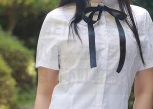 模范学院 – 高清Ellie艾栗栗泳衣在线，优雅得像一条小鱼，在水里游来游去的，你忍心不盯着吗？