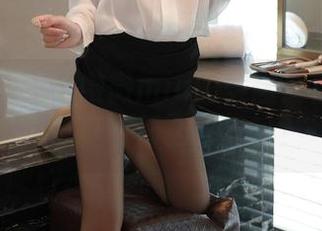 模范学院 – 徐微微mia的美图：套装亮了，但真有那么好看吗？