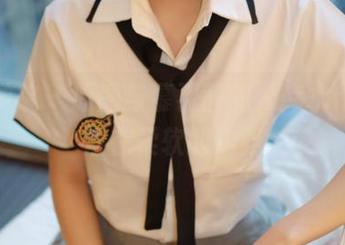 模范学院 – 原图与慕羽茜的死库水作品，活在柔软的边界