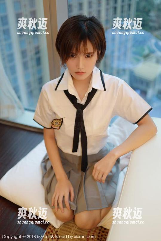 模范学院 - 原图与慕羽茜的死库水作品，活在柔软的边界