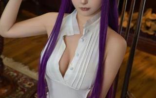 修女cos加上樱井宁宁，这组合真不是一般人能理解的！