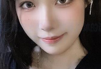 草莓奶昔配护士美图：炸酱沐沐的诱惑你能抵挡吗？