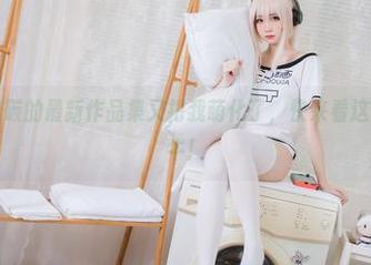 哎呀，焖焖碳的最新作品集又把我萌化了，快来看这只调皮的奶牛！