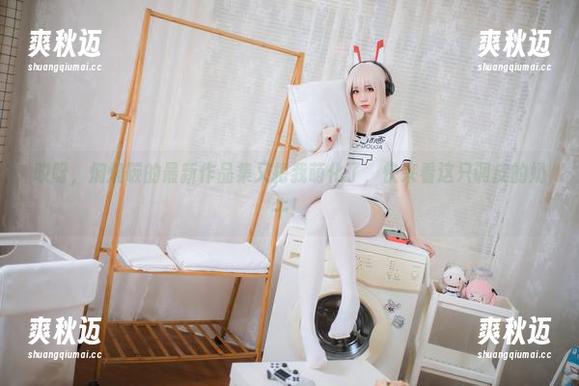 哎呀，焖焖碳的最新作品集又把我萌化了，快来看这只调皮的奶牛！