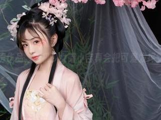 兔女郎私房作品，爆机少女喵小吉真会把可爱发挥到极致呀。