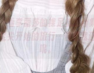 爱尤物 – 看李丽莎的裸足美图合集，像是一场从足尖开始的旅行…但是我还没上路呢。