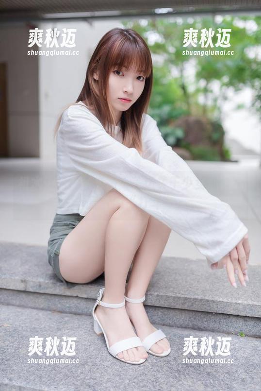 祖木子的白丝套图：一场关于少女心与富贵梦的“打斗”
