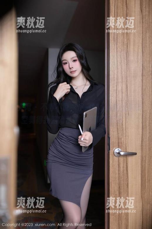 秀人网 - 不得不说，伊一Moon的资源镂空舞得我脑海乱响…可真不好停下
